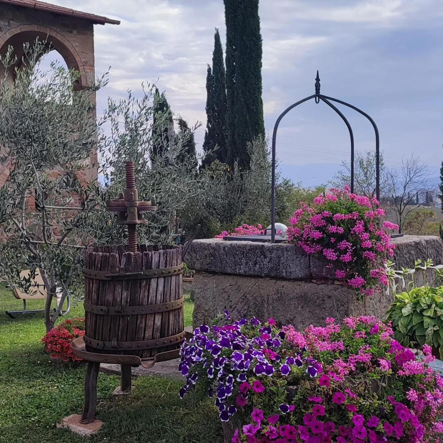 Agriturismo Il Pozzo Кастільйоне-д'Орчія Екстер'єр фото